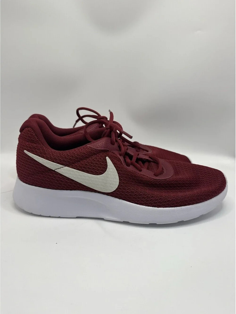 Nike Tanjun Premium Running Sneakers Men Size 11.5 Red Burgundy NWOB